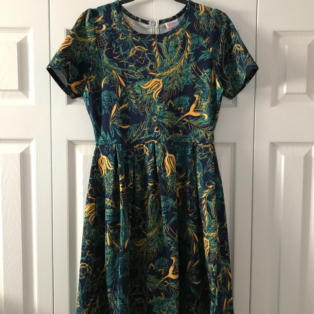 Lularoe Amelia
